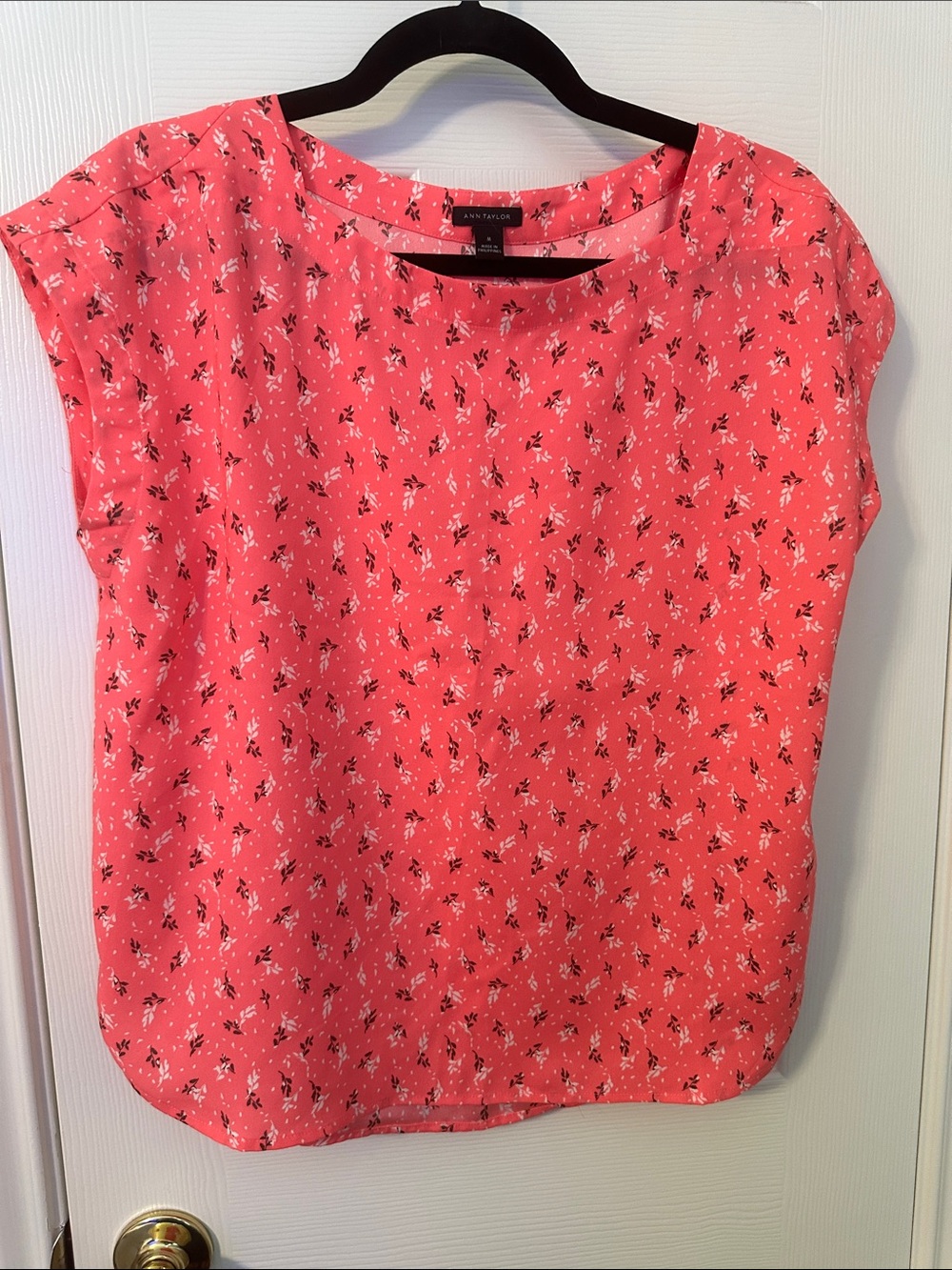 Ann Taylor Coral Pink Floral Short-Sleeve Blouse